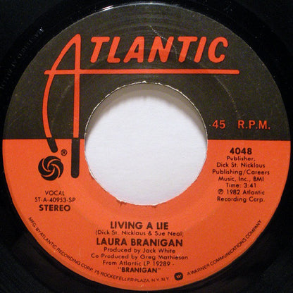 Laura Branigan : Gloria / Living A Lie (7", Single, SP )