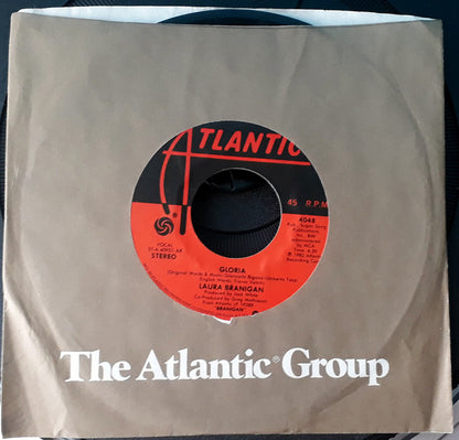 Laura Branigan : Gloria / Living A Lie (7", Single, SP )